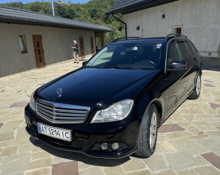 Черный Мерседес Ц-Класс, объемом двигателя 2.1 л и пробегом 360 тыс. км за 8600 $, фото 1 на Automoto.ua