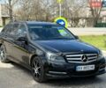 Чорний Мерседес Ц-Клас, об'ємом двигуна 2.2 л та пробігом 354 тис. км за 11500 $, фото 1 на Automoto.ua