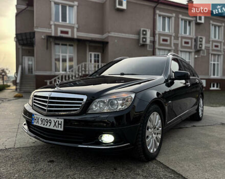 Чорний Мерседес Ц-Клас, об'ємом двигуна 2.14 л та пробігом 333 тис. км за 10650 $, фото 1 на Automoto.ua