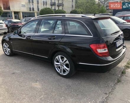 Черный Мерседес Ц-Класс, объемом двигателя 2.2 л и пробегом 165 тыс. км за 9459 $, фото 2 на Automoto.ua