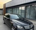 Чорний Мерседес Ц-Клас, об'ємом двигуна 2.14 л та пробігом 336 тис. км за 9000 $, фото 1 на Automoto.ua