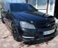 Чорний Мерседес Ц-Клас, об'ємом двигуна 2.99 л та пробігом 320 тис. км за 12900 $, фото 1 на Automoto.ua