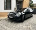 Чорний Мерседес Ц-Клас, об'ємом двигуна 2.1 л та пробігом 290 тис. км за 10500 $, фото 1 на Automoto.ua