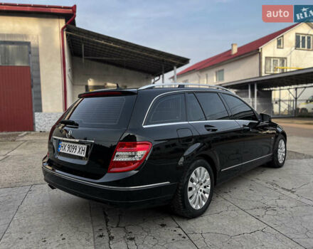 Чорний Мерседес Ц-Клас, об'ємом двигуна 2.14 л та пробігом 333 тис. км за 10650 $, фото 8 на Automoto.ua