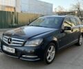 Черный Мерседес Ц-Класс, объемом двигателя 2.1 л и пробегом 250 тыс. км за 10500 $, фото 1 на Automoto.ua