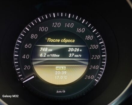 Черный Мерседес Ц-Класс, объемом двигателя 2.1 л и пробегом 328 тыс. км за 10000 $, фото 3 на Automoto.ua