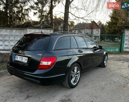 Черный Мерседес Ц-Класс, объемом двигателя 2.14 л и пробегом 382 тыс. км за 10400 $, фото 10 на Automoto.ua