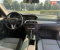 Черный Мерседес Ц-Класс, объемом двигателя 2.14 л и пробегом 261 тыс. км за 10000 $, фото 20 на Automoto.ua