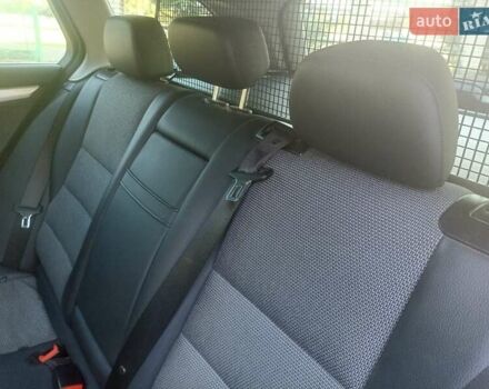 Черный Мерседес Ц-Класс, объемом двигателя 2.15 л и пробегом 365 тыс. км за 8650 $, фото 6 на Automoto.ua