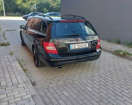 Черный Мерседес Ц-Класс, объемом двигателя 2.14 л и пробегом 300 тыс. км за 9000 $, фото 7 на Automoto.ua