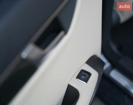 Черный Мерседес Ц-Класс, объемом двигателя 2.2 л и пробегом 357 тыс. км за 11250 $, фото 16 на Automoto.ua