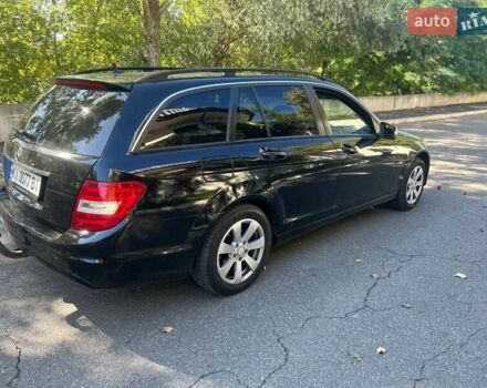 Черный Мерседес Ц-Класс, объемом двигателя 2.1 л и пробегом 357 тыс. км за 9999 $, фото 27 на Automoto.ua