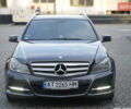 Черный Мерседес Ц-Класс, объемом двигателя 2.2 л и пробегом 357 тыс. км за 11250 $, фото 4 на Automoto.ua