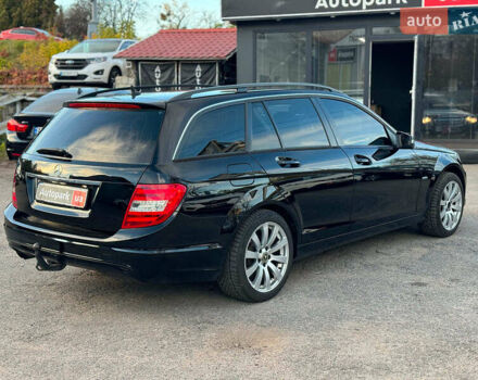 Чорний Мерседес Ц-Клас, об'ємом двигуна 2.2 л та пробігом 240 тис. км за 10000 $, фото 7 на Automoto.ua