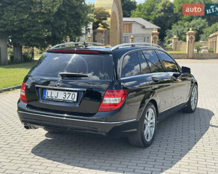 Чорний Мерседес Ц-Клас, об'ємом двигуна 2.2 л та пробігом 289 тис. км за 10950 $, фото 8 на Automoto.ua