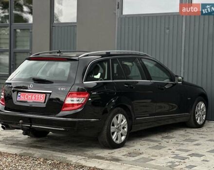 Черный Мерседес Ц-Класс, объемом двигателя 2.2 л и пробегом 245 тыс. км за 10200 $, фото 24 на Automoto.ua