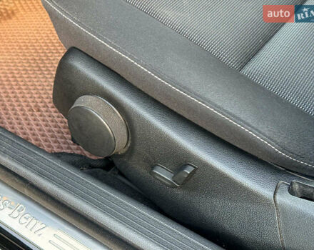 Чорний Мерседес Ц-Клас, об'ємом двигуна 2.2 л та пробігом 240 тис. км за 10000 $, фото 14 на Automoto.ua