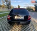 Черный Мерседес Ц-Класс, объемом двигателя 2.14 л и пробегом 272 тыс. км за 11000 $, фото 3 на Automoto.ua