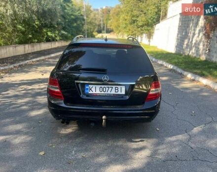 Черный Мерседес Ц-Класс, объемом двигателя 2.1 л и пробегом 357 тыс. км за 9999 $, фото 26 на Automoto.ua