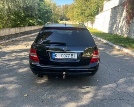 Черный Мерседес Ц-Класс, объемом двигателя 2.1 л и пробегом 450 тыс. км за 10500 $, фото 7 на Automoto.ua