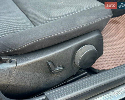 Чорний Мерседес Ц-Клас, об'ємом двигуна 2.2 л та пробігом 240 тис. км за 10000 $, фото 21 на Automoto.ua