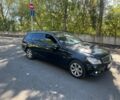 Черный Мерседес Ц-Класс, объемом двигателя 2.1 л и пробегом 450 тыс. км за 10500 $, фото 2 на Automoto.ua