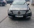 Черный Мерседес Ц-Класс, объемом двигателя 2.2 л и пробегом 370 тыс. км за 9300 $, фото 1 на Automoto.ua