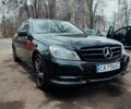 Черный Мерседес Ц-Класс, объемом двигателя 2.2 л и пробегом 245 тыс. км за 12970 $, фото 1 на Automoto.ua