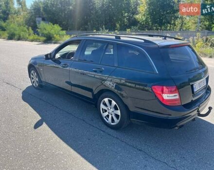 Черный Мерседес Ц-Класс, объемом двигателя 2.1 л и пробегом 357 тыс. км за 9999 $, фото 7 на Automoto.ua