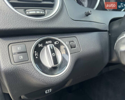 Черный Мерседес Ц-Класс, объемом двигателя 2.2 л и пробегом 289 тыс. км за 9900 $, фото 41 на Automoto.ua