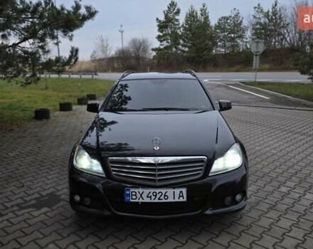 Чорний Мерседес Ц-Клас, об'ємом двигуна 2.14 л та пробігом 260 тис. км за 9700 $, фото 9 на Automoto.ua