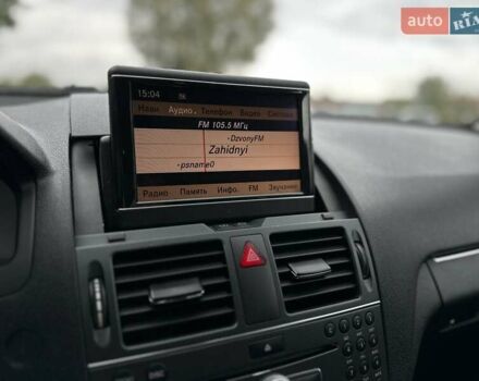 Черный Мерседес Ц-Класс, объемом двигателя 2.2 л и пробегом 245 тыс. км за 10200 $, фото 22 на Automoto.ua