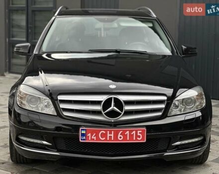 Черный Мерседес Ц-Класс, объемом двигателя 2.2 л и пробегом 245 тыс. км за 10200 $, фото 4 на Automoto.ua