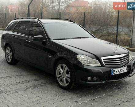 Черный Мерседес Ц-Класс, объемом двигателя 2.15 л и пробегом 261 тыс. км за 9199 $, фото 8 на Automoto.ua