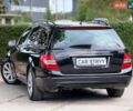 Чорний Мерседес Ц-Клас, об'ємом двигуна 2.14 л та пробігом 312 тис. км за 9800 $, фото 11 на Automoto.ua