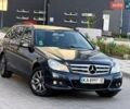 Черный Мерседес Ц-Класс, объемом двигателя 2.14 л и пробегом 297 тыс. км за 8900 $, фото 7 на Automoto.ua