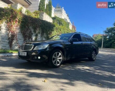 Черный Мерседес Ц-Класс, объемом двигателя 2.1 л и пробегом 357 тыс. км за 9999 $, фото 13 на Automoto.ua