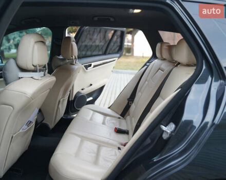 Черный Мерседес Ц-Класс, объемом двигателя 2.2 л и пробегом 357 тыс. км за 11250 $, фото 15 на Automoto.ua