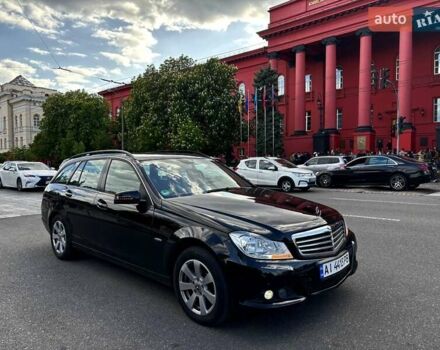 Чорний Мерседес Ц-Клас, об'ємом двигуна 2.15 л та пробігом 253 тис. км за 11999 $, фото 3 на Automoto.ua