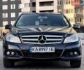 Черный Мерседес Ц-Класс, объемом двигателя 2.14 л и пробегом 297 тыс. км за 8900 $, фото 1 на Automoto.ua