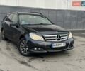 Чорний Мерседес Ц-Клас, об'ємом двигуна 2.14 л та пробігом 295 тис. км за 10700 $, фото 15 на Automoto.ua