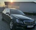 Чорний Мерседес Ц-Клас, об'ємом двигуна 2.1 л та пробігом 264 тис. км за 12900 $, фото 1 на Automoto.ua