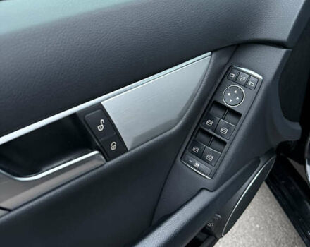 Черный Мерседес Ц-Класс, объемом двигателя 2.14 л и пробегом 295 тыс. км за 12500 $, фото 8 на Automoto.ua