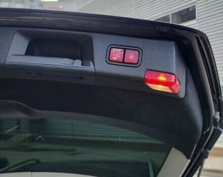 Чорний Мерседес Ц-Клас, об'ємом двигуна 2.14 л та пробігом 299 тис. км за 10700 $, фото 10 на Automoto.ua