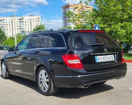 Чорний Мерседес Ц-Клас, об'ємом двигуна 2.14 л та пробігом 299 тис. км за 10700 $, фото 4 на Automoto.ua