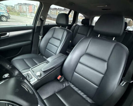 Черный Мерседес Ц-Класс, объемом двигателя 2.14 л и пробегом 295 тыс. км за 12500 $, фото 9 на Automoto.ua