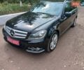 Черный Мерседес Ц-Класс, объемом двигателя 2.15 л и пробегом 245 тыс. км за 13500 $, фото 1 на Automoto.ua