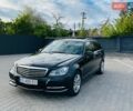Чорний Мерседес Ц-Клас, об'ємом двигуна 2.1 л та пробігом 264 тис. км за 12000 $, фото 1 на Automoto.ua