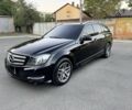 Черный Мерседес Ц-Класс, объемом двигателя 2.2 л и пробегом 185 тыс. км за 10500 $, фото 1 на Automoto.ua