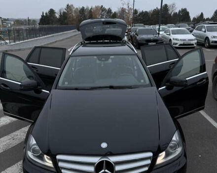 Черный Мерседес Ц-Класс, объемом двигателя 2.14 л и пробегом 295 тыс. км за 12500 $, фото 21 на Automoto.ua